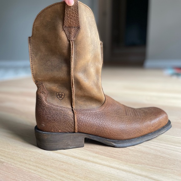 Arita men’s size 13 EE boots. Worn once - beautiful condition - Picture 2 of 4